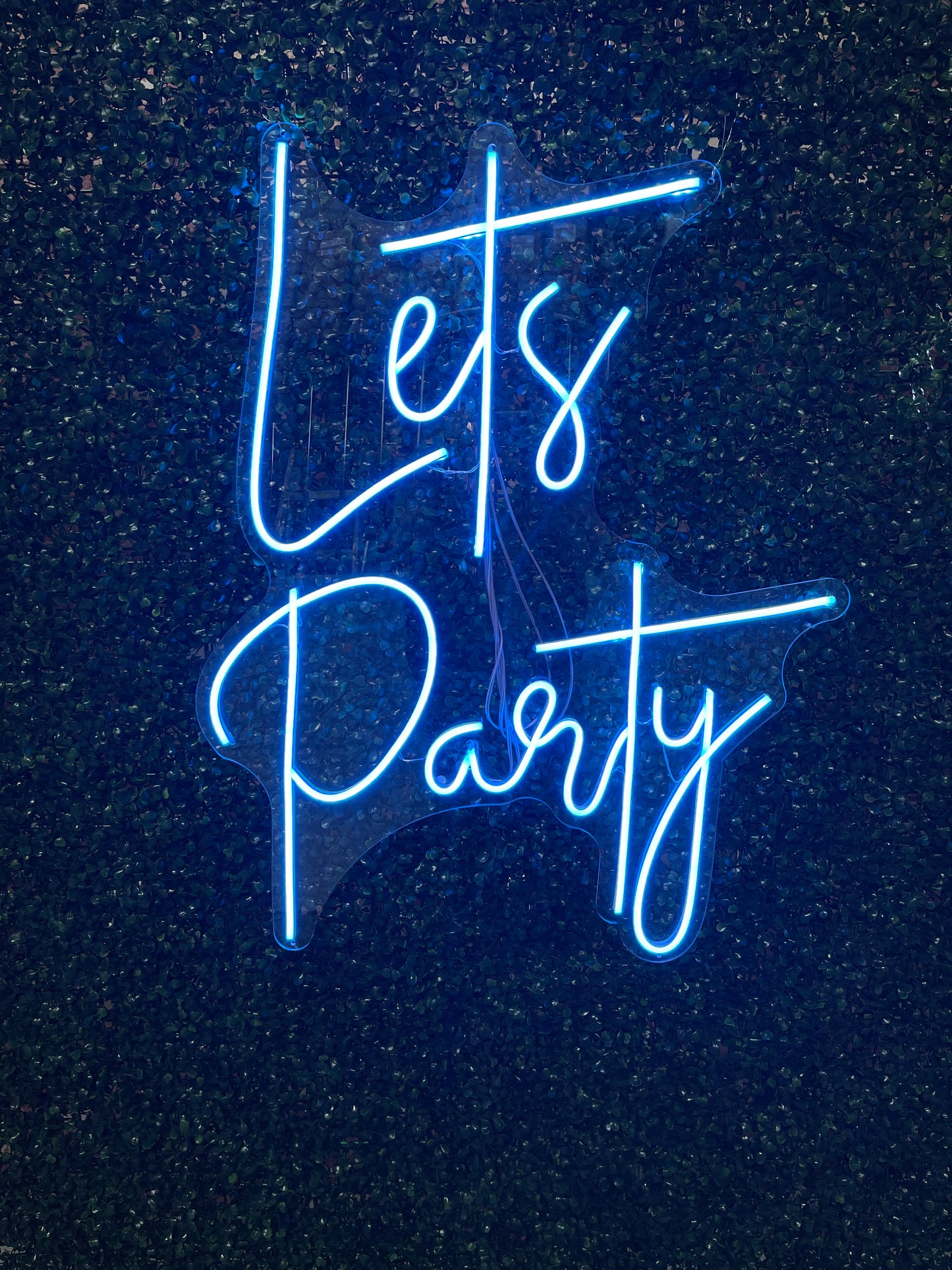Neon Sign "Let's Party"