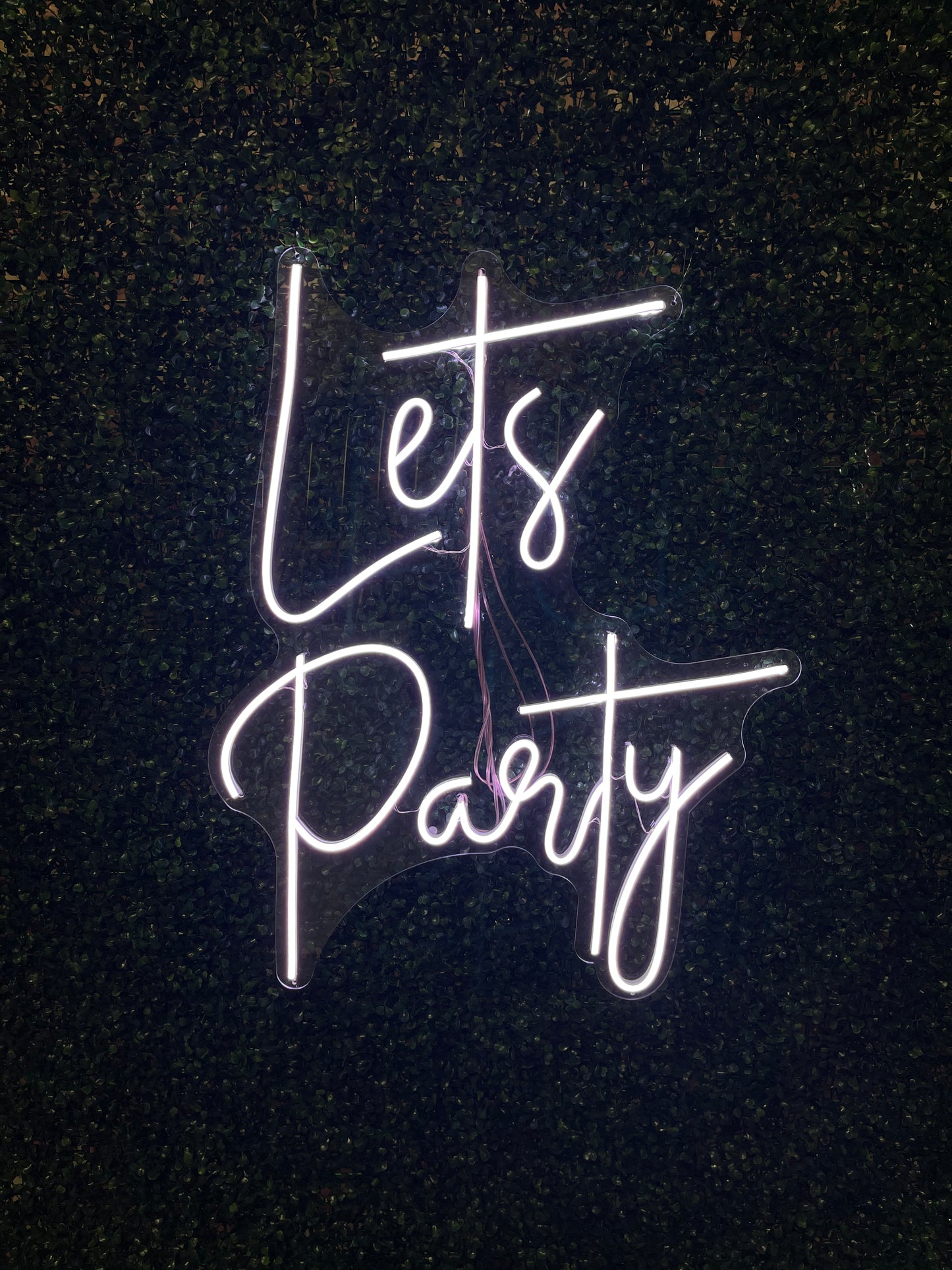 Neon Sign "Let's Party"