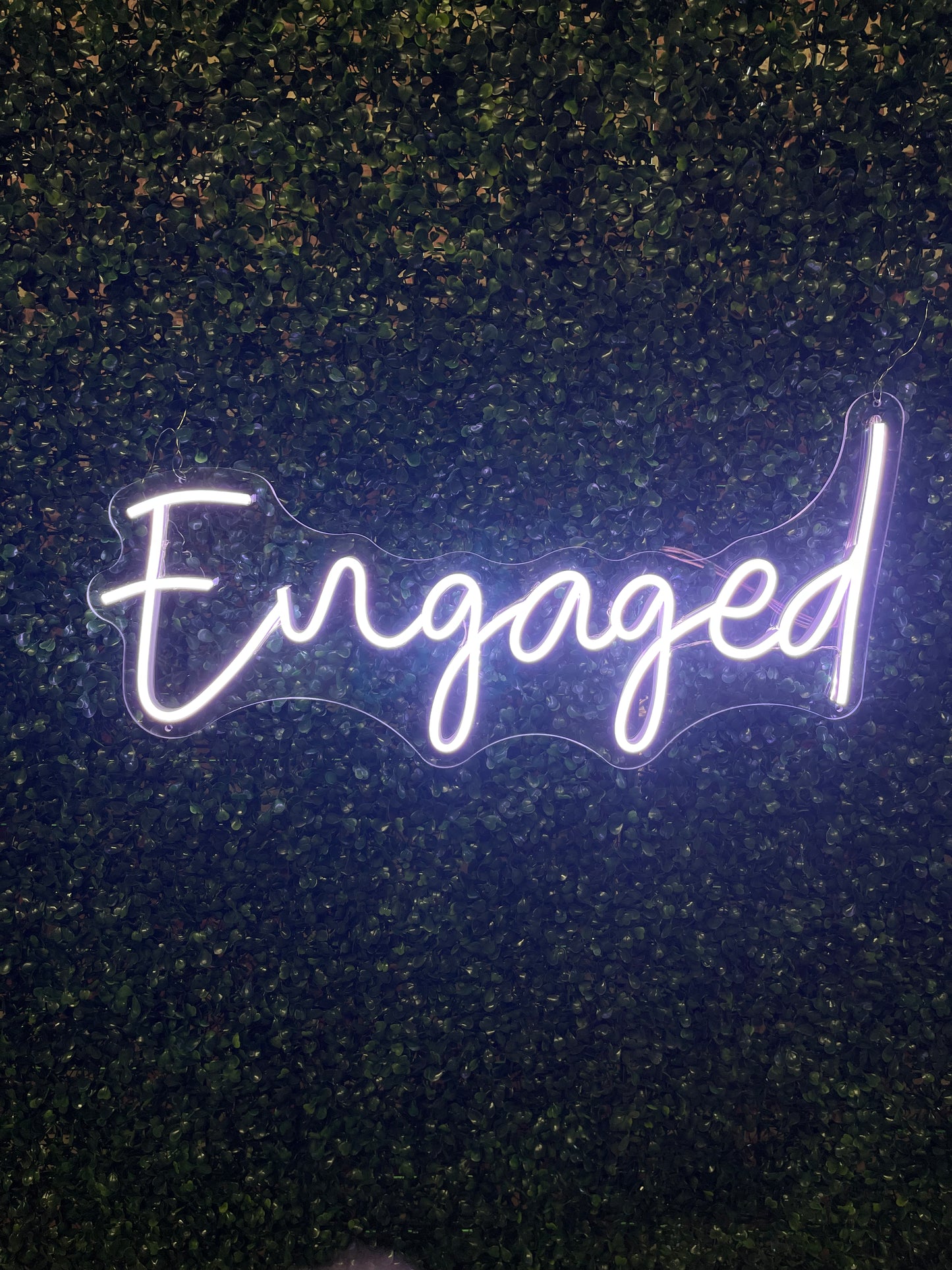 Neon Sign "Engaged"